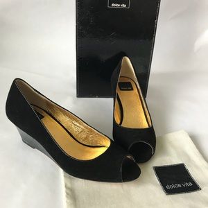 Dolce Vita Suede Peep Toe Wedge NWT size 7